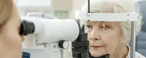 Cataract Surgery – How to Choose the Best Eye Care Center?