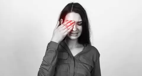 Eye Blinking Problem in Children: Causes, Signs and Treatment