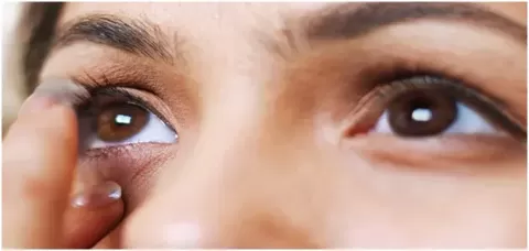 Can I Sleep with Contact Lenses?