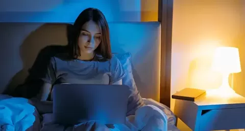 How Blue Light Can Affect Your Eye Health?