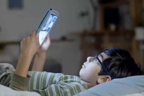 Kindle and Blue Light: Are E-Readers Bad for Your Eyes?